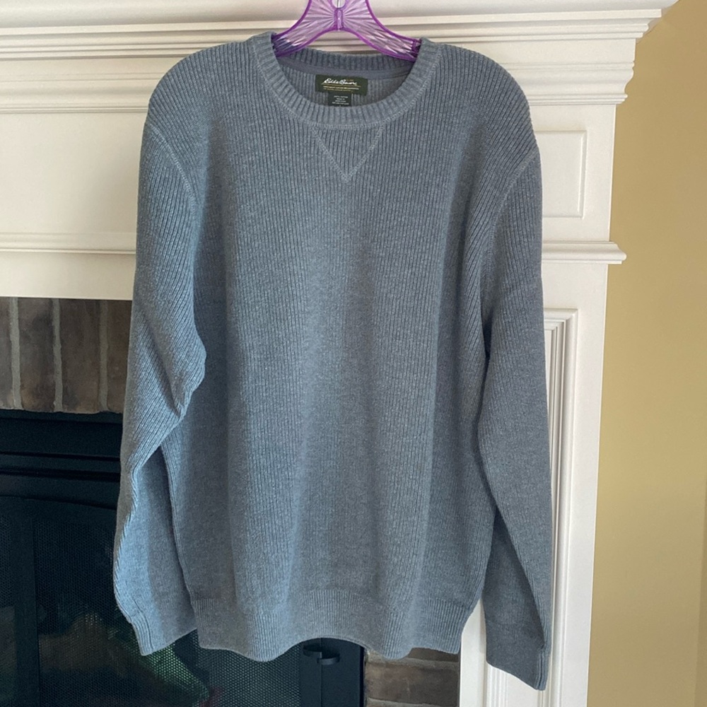 Men Eddie Bauer 💯 Cotton Sweater in Size L. Like-new